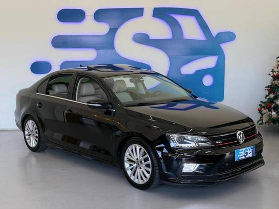 VOLKSWAGEN JETTA 2.0 TSI HIGHLINE 211CV GASOLINA 4P TIPTRONIC VOLKSWAGEN JETTA 2.0 TSI HIGHLINE 211CV GASOLINA 4P TIPTRONIC